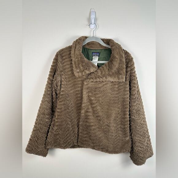Patagonia Jackets & Blazers - Patagonia Pelage Jacket Women Size S Green Fleece Faux Fur Full Zip Fuzzy Medium
